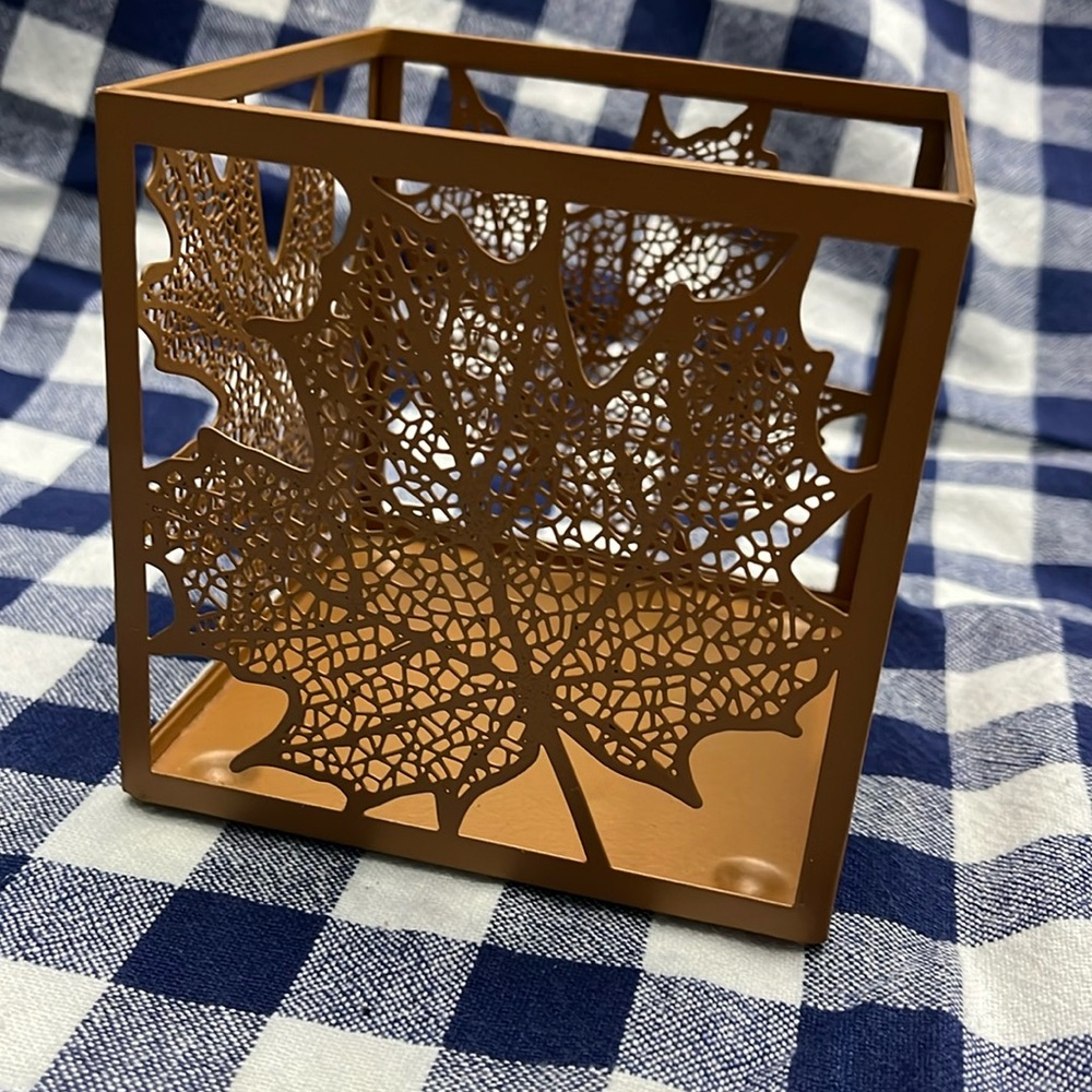 Yankee Candle copper colored Lacy Leaf Candle Holder for jar candles